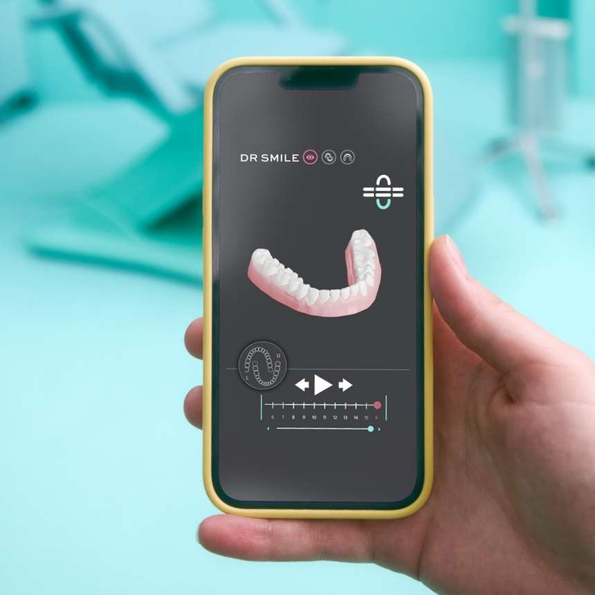 [CRO] Medical - Phone - Mobile - Clinic - 3D view - Blue - Background - Desktop